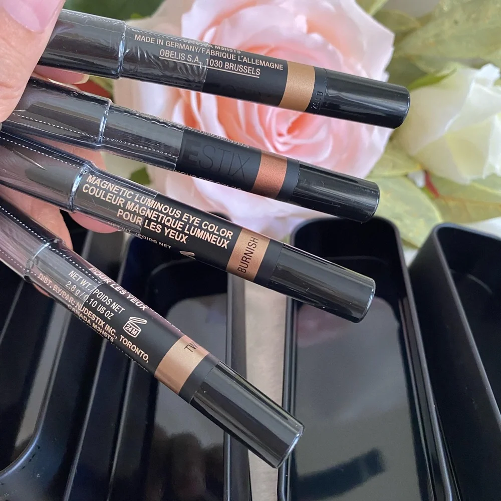 NUDESTIX 4 EYESHADOW PENCIL WITH SHARPENERS COLORS TWILIGHT,GILT,BURNISH,RUSTIQU